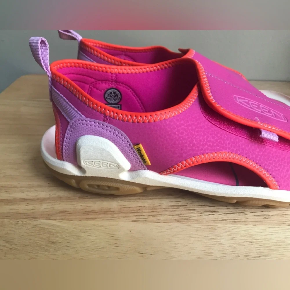 Keen Knotch River Kids Girls Open Toe Sandals Magenta/Lilac Size: US 5 EUR 37